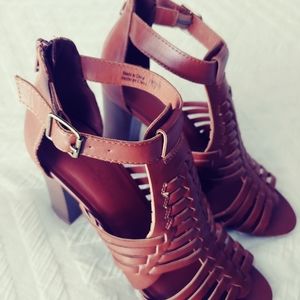 American Eagle Caged Chunky Heel Sandals